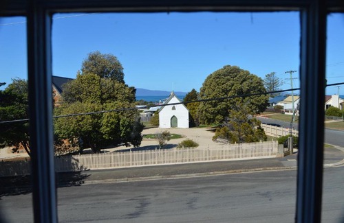Swansea House | Meredith House
