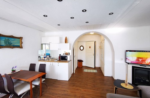 Old Town Hotel | Meridian Apartments