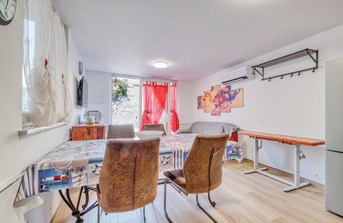 Ceriale Apartment | Merlo D - town center & private parking, Ceriale, Italy