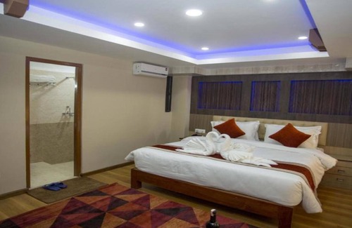 Sinamangal Hotel | MeroStay 032 Hotel Marinha