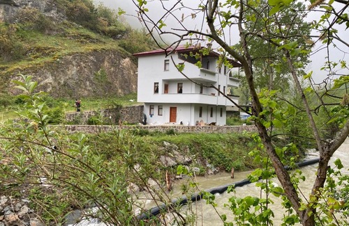 Cosandere House | Mert