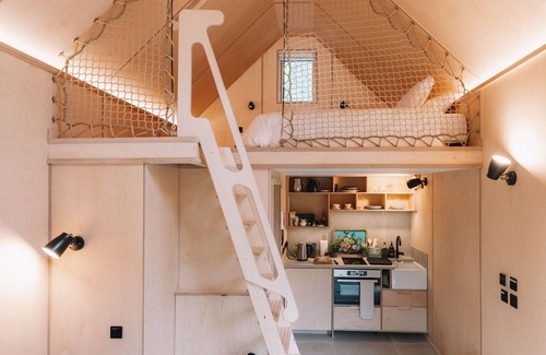 Alloa Cottage | Mertrick Bothy - a pod that sleeps 2 guests in 1 bedroom