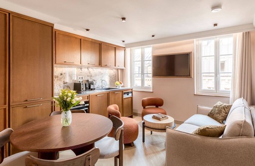 Vivienne Apartment | Merveil Luxury Suites - Bourse I-II