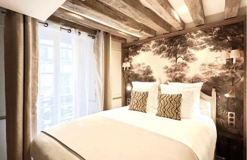 Quartier des Invalides Apartment | Merveil - Signature Suite - Tour Eiffel - Bourgogne