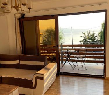 Pestani Apartment | Meshkoski Apartments