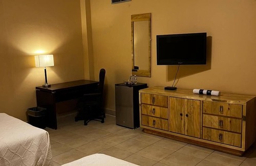 Nuevo Laredo Hotel | Meson Del Rey