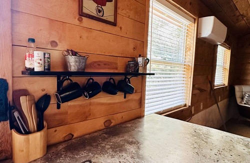 Solomon Cabin | Mesquite RetreatnPima, Arizona