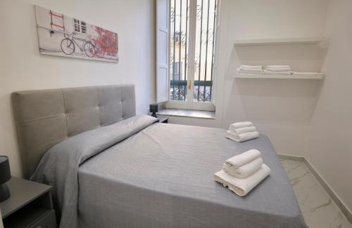 Vasto Apartment | Metro, Railway Station - B&D House