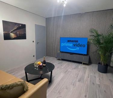 Schloß Neuhaus Apartment | Metropolitan am Schloßpark