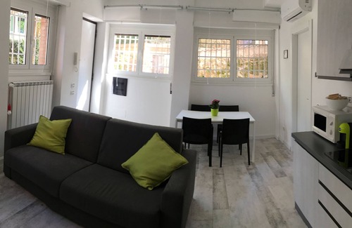 Monte Sacro Apartment | METROPOLITAN OASIS - Metro B1