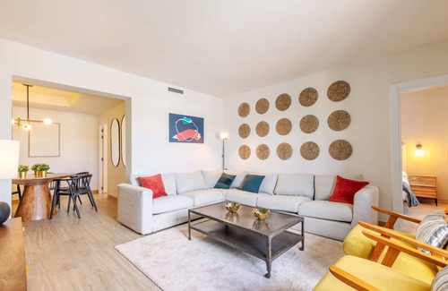 San Blas-Canillejas Apartment | Metropolitano IV apartment in Madrid