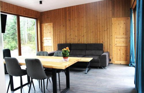 Kuusalu Parish Apartment | Metsamajake Hubert sauna ja mullivanniga