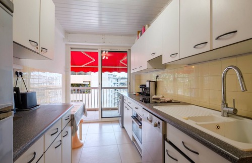 Juan-les-Pins Apartment | Meublé de tourisme 4* 3P with Terrace, Garage, Air conditioning, Beaches at 100m