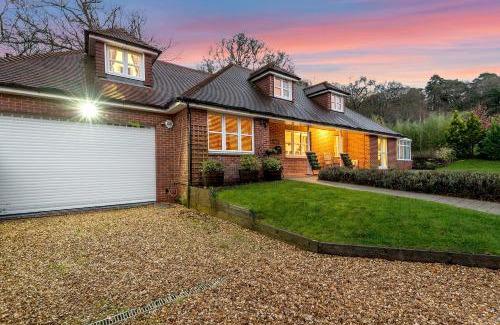 New Forest District House | Mews Hill, 5 bedroom New Forest Holiday Cottage