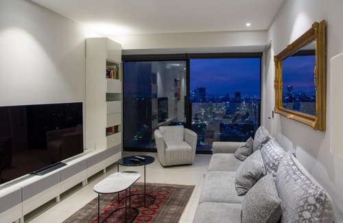 Americana Apartment | Mexication Penthouse: Urban Retreat Col. American