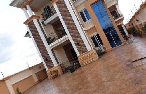 Port Harcourt Cabin | Mexiloyd Suites Queen Apartment