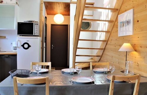 Risoul Apartment | Mezzanine apartment for 6, ski-in/ski-out, Risoul