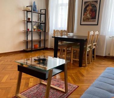 Barriera Vecchia-San Giacomo Apartment | Mi Casa