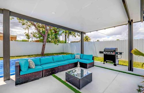 Ludlam House | Miami Bliss - Blue Lagoon Haven L18