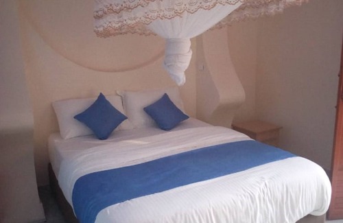 Matuu Bed & Breakfast | Miami Garden Resort