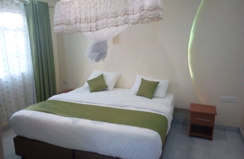 Matuu Bed & Breakfast | Miami Garden Resort