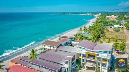 Morong Hotel | Miami Heat Beach Resort