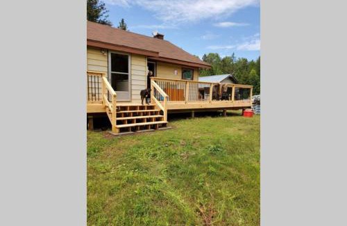 Manitoulin District House | Michaels Bay Getaway on Manitoulin Island