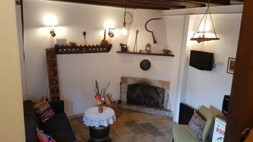 Kathikas House | Michalis Anoyia Traditional Stonehouse