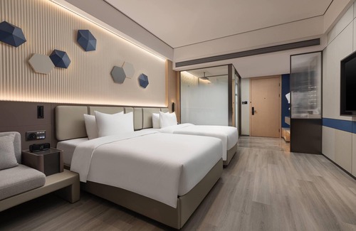 Maonan District Hotel | Microtel BY Wyndham Maoming Dianbai