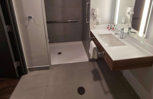 Milford Hotel | Microtel Inn & Suites by Wyndham Milford