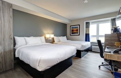 Kanata Lakes - Marchwood Lakeside - Morgan's Grant - Kanata Hotel | Microtel Inn & Suites by Wyndham Kanata Ottawa West