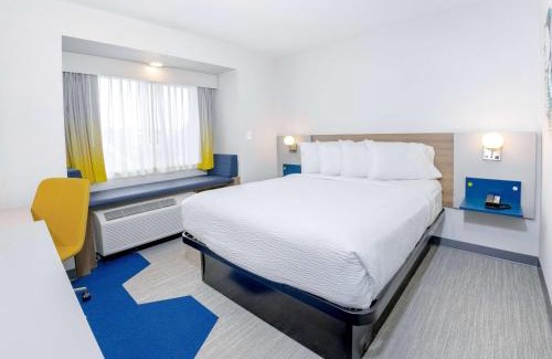Springville Hotel | Microtel Inn & Suites Springville