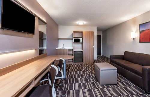 Beaver Falls Hotel | Microtel Inn & Suites By Wyndham Beaver Falls
