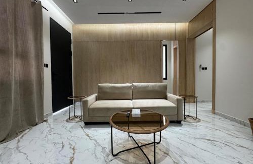 Al Malaz Apartment | Mid-Century 1-Bedroom Apartment - 1B
