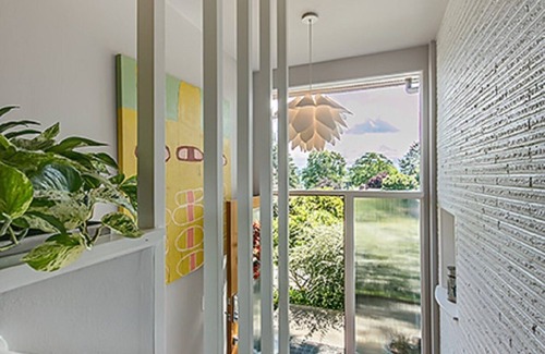 North Queen Anne House | Mid-Century Mod Home North Queen Anne