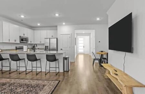 Arcadia House | *Mid-Century Modern Townhouse*