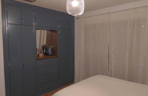 Eustis House | Mid Century Style Cottage Near Historic Downtown
