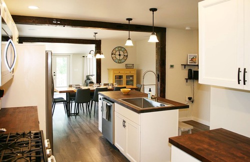 Dexter House | Mid-Maine Lakefront Escape – Kayaks, Fire Pit, BBQ & Rail Trail