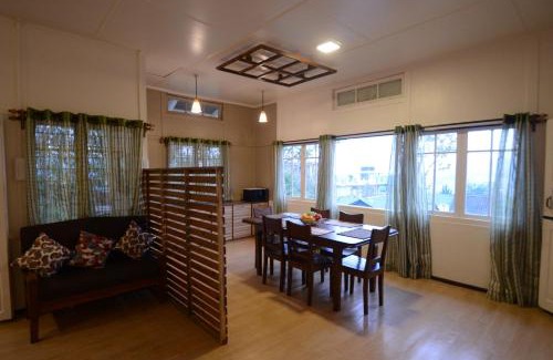 Laitumkhrah House | Mid Pine Home Stay