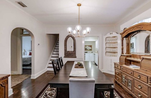 Hannon Park House | Midtown Cottage, Great Location! Haute on Hannon