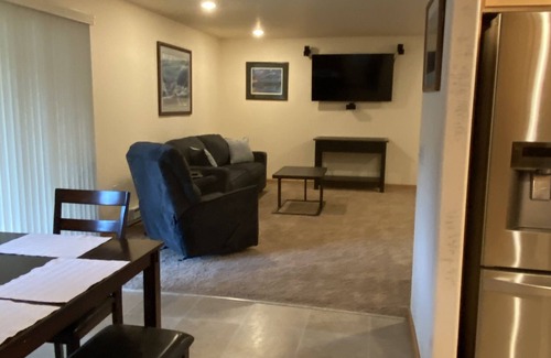 Juneau House | Midtown Hideaway-Spacious comfortable home w/firepit.