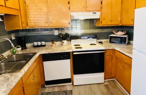 Hannon Park Apartment | Midtown Loft in a Historic four plex in Midtown Mobile