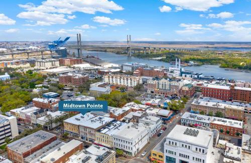 Historic District - North Apartment | Midtown Pointe