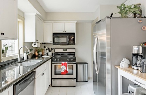 Midtown House | Midtown Townhome by Piedmont Park & Peachtree St