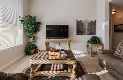 Washington County House | Midtown Vistas | Luxury Monthly Rental