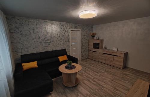Telsiai Apartment | Miesto šviesų apartamentai Telšiuose