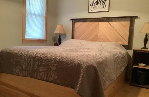 Ulster House | Mighty Oak near Sayre Towanda