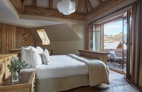 Zweisimmen Nr Gstaad Hotel | Miiro The Mansard