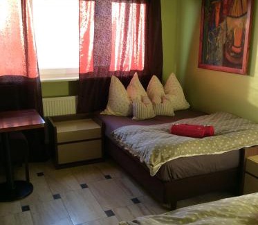Rakowiec Apartment | mika rooms Raclawicka 144 & Wislicka 3 Studio - Adults Only