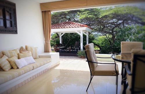 Sabana Liber House | Mila's Authentic Family Getaway Aruba